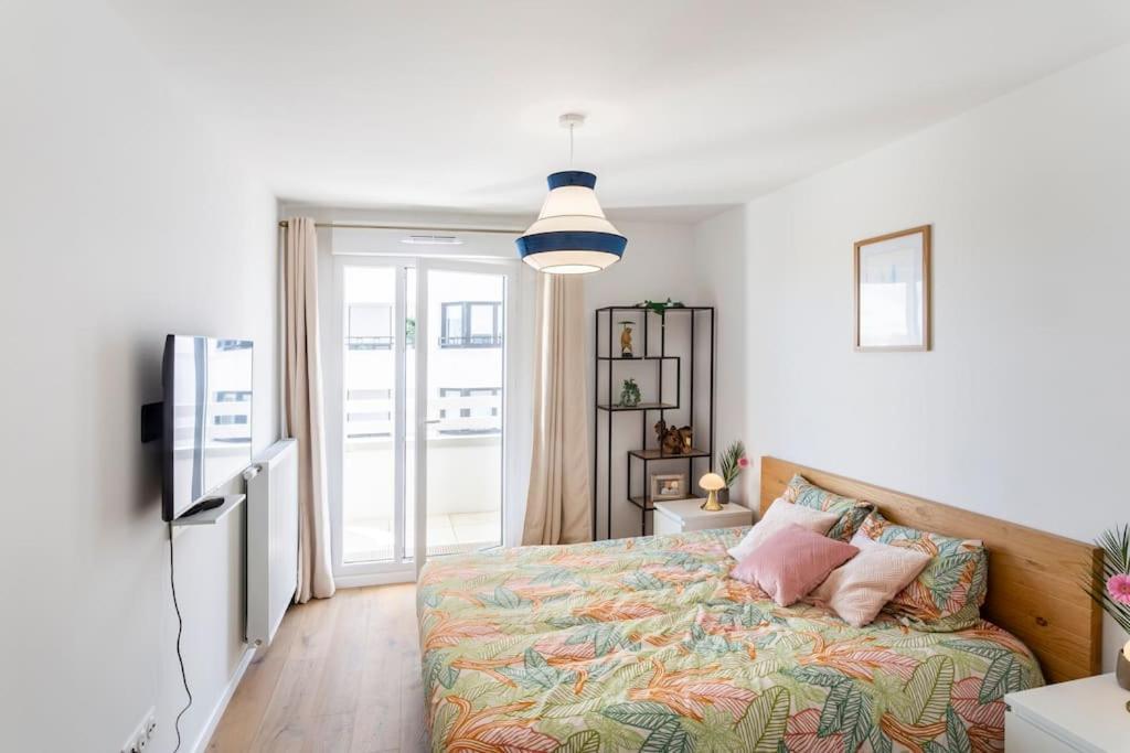 Peter Pan - 15min Walk To Apartment *